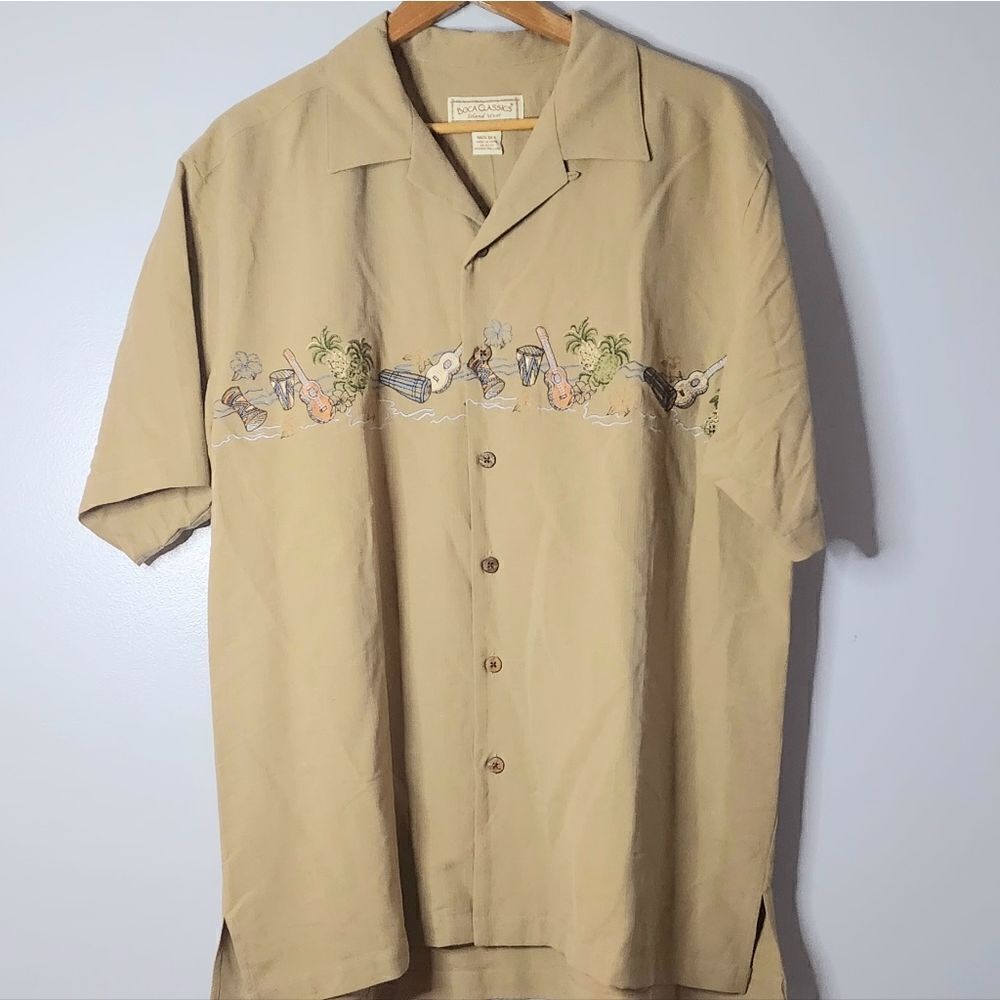 Boca Classics island wear 100% silk  Hawaiian shirt button vacation beach men L